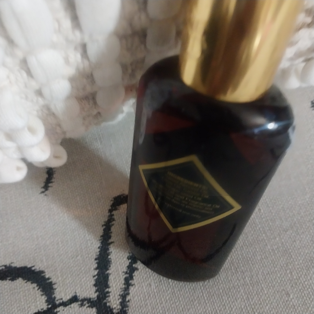 Brown Sugar Babe Vanilla Sky Nourishing Body Oil - Gold and Brown 2oz Bottle - Picture 4 of 4